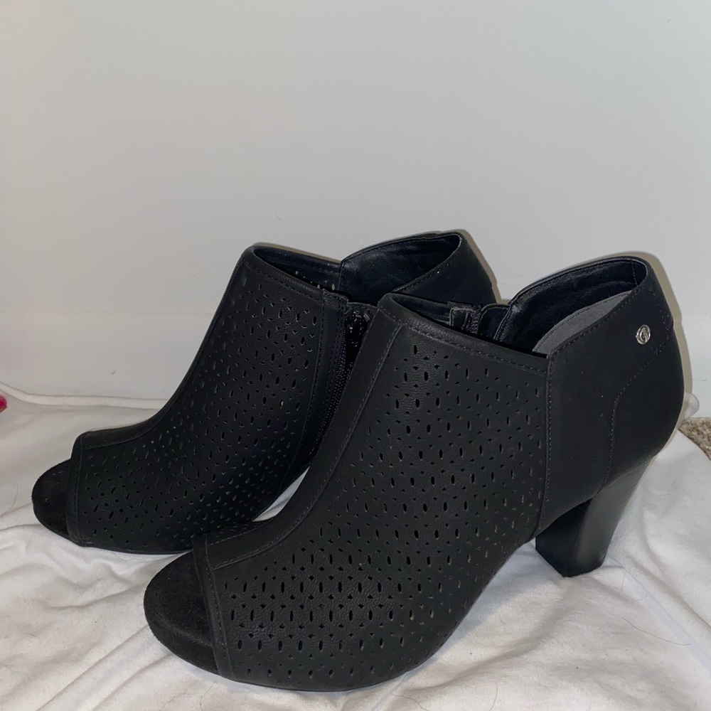 Gianni Bernini black open toe bootie, size 9